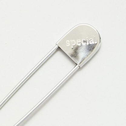 LAPUIS Special pin ラピュイ スペシャル ピン 253-220116【レディース ピンアクセサリー スタイリングアイテム ビッグサイズ 25FW】