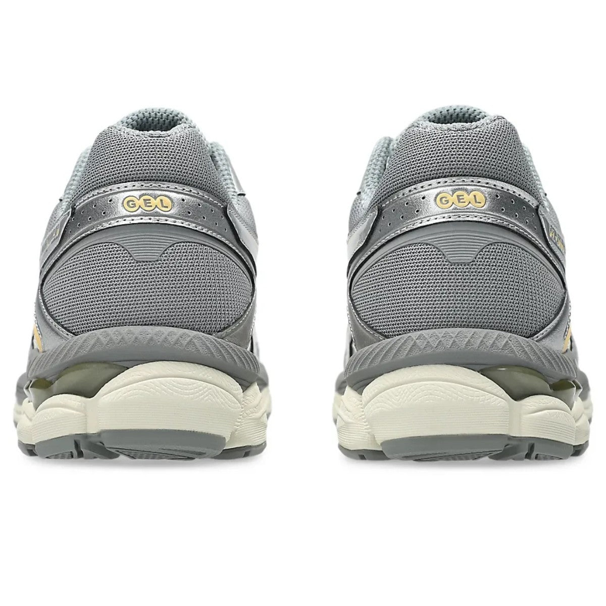 ASICS GEL-CUMULUS 16 アシックス ゲル キュムラス 16 1203A733-101【メンズ スポーツシューズ スニーカー タウンユース 光沢 クッション性 25FW】