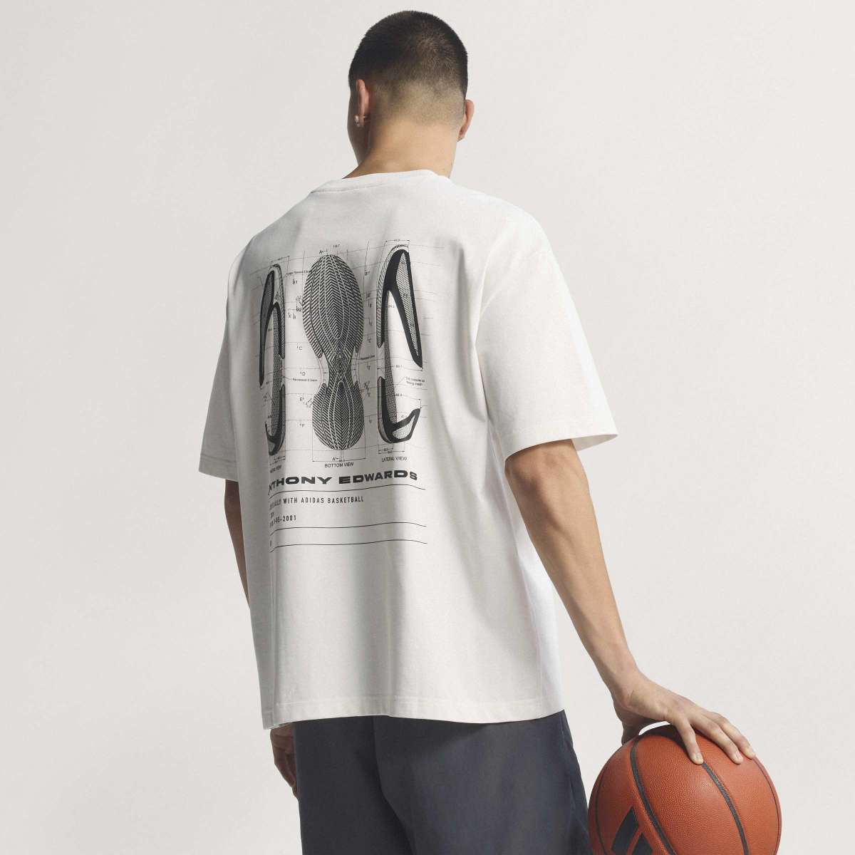 adidas ANTHONY EDWARDS GFX SCHEMATIC TEE アディダス アンソニー・エドワーズ GFX スキーマティック Tシャツ
 JUX34【メンズ Tシャツ 半袖 バスケットボール ルーズフィット 25FW】