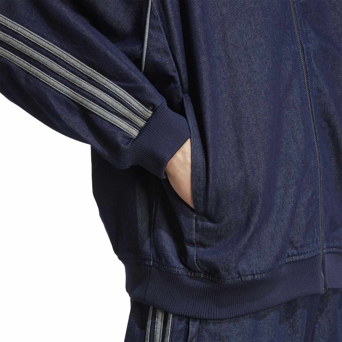 adidas Originals SST ADICOLOR LOOSE SST DENIM STONE アディダスオリジナルス SST アディカラー ルーズ SST デニム ストーン VS269【メンズ デニムジャケット ワークウェア ルーズフィット スリーストライプ 25FW】
