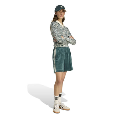 adidas Originals adidas Originals × Liberty London Debossed Velvet Shorts アディダスオリジナルス アディダス オリジナルス × リバティ ロンドン デボス加工 ベルベット ショーツ QA472【レディース ハーフパンツ ショーツ プリント デボス加工 コラボ 25FW】