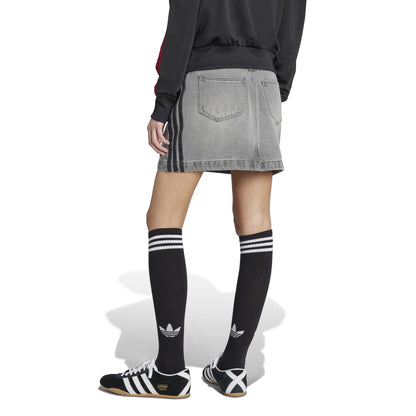 adidas Originals ADICOLOR 3 STRIPES DENIM MINI SKIRT アディダスオリジナルス アディカラー スリーストライプス デニム ミニスカート VS191【レディース ミニスカート デニム クロップド丈 スリーストライプ 25FW】