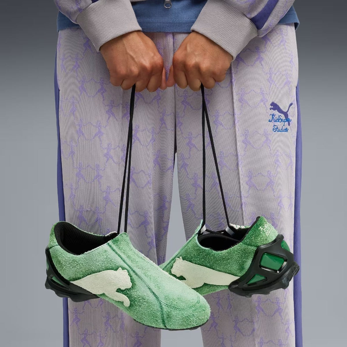 PUMA V-S1 KIDSUPER プーマ V-S1 キッドスーパー 403848-01【メンズ スニーカー ローカットシューズ レトロデザイン スポーツスタイル コラボ 25FW】