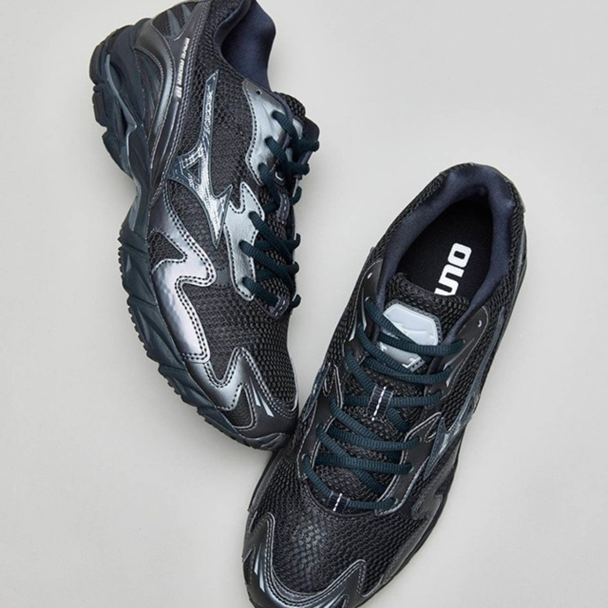 MIZUNO WAVE RIDER 10 ミズノ ウエーブライダー 10 D1GA-243108【メンズ ランニングシューズ クッション性 安定性 軽量スニーカー サステナブル 25FW】