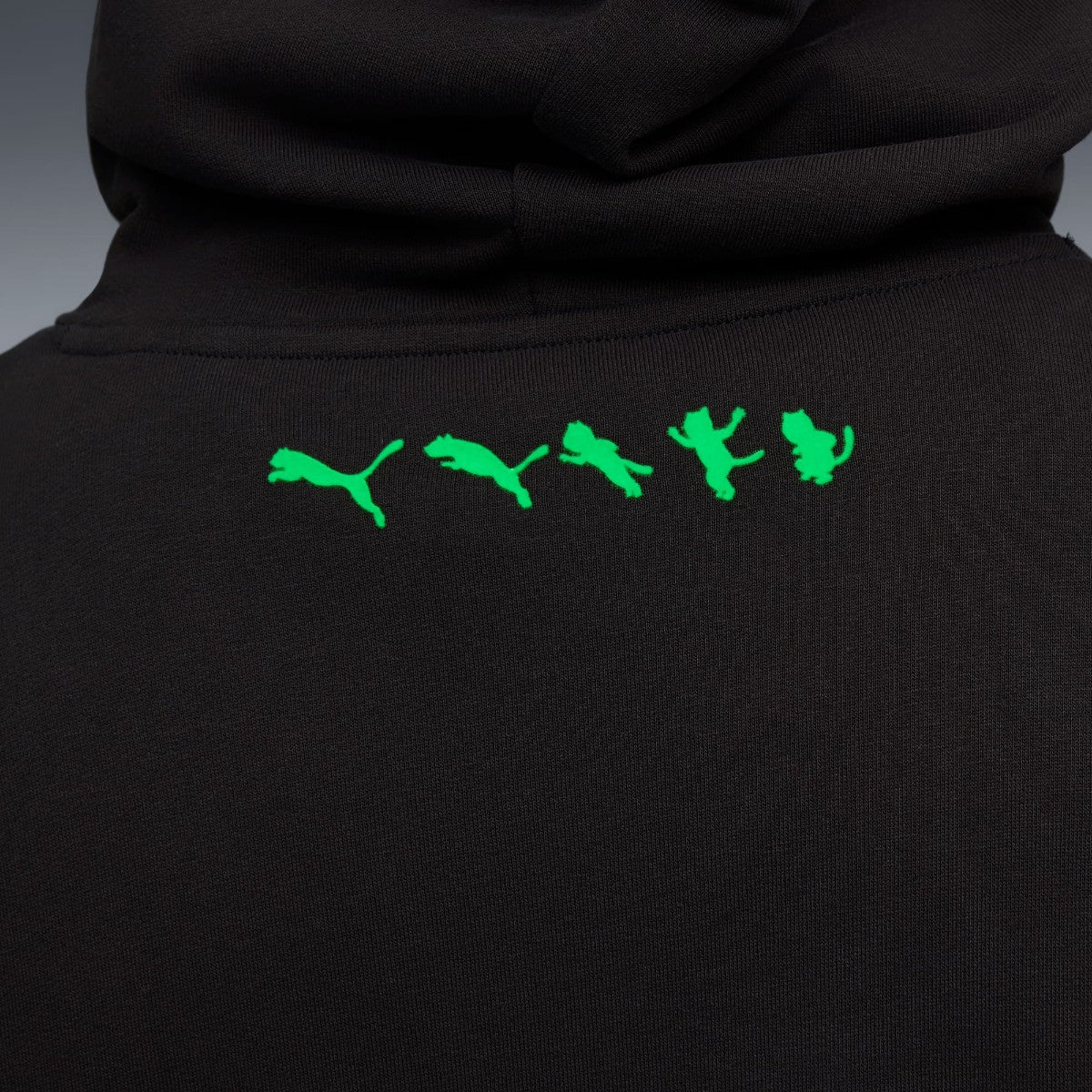 PUMA PUMA x RIPNDIP BOXY GRAPHIC HOODIE プーマ PUMA x RIPNDIP ボクシー グラフィック フーディ 632414【メンズ スウェット フーディー グラフィック リサイクル素材 コラボ 25FW】