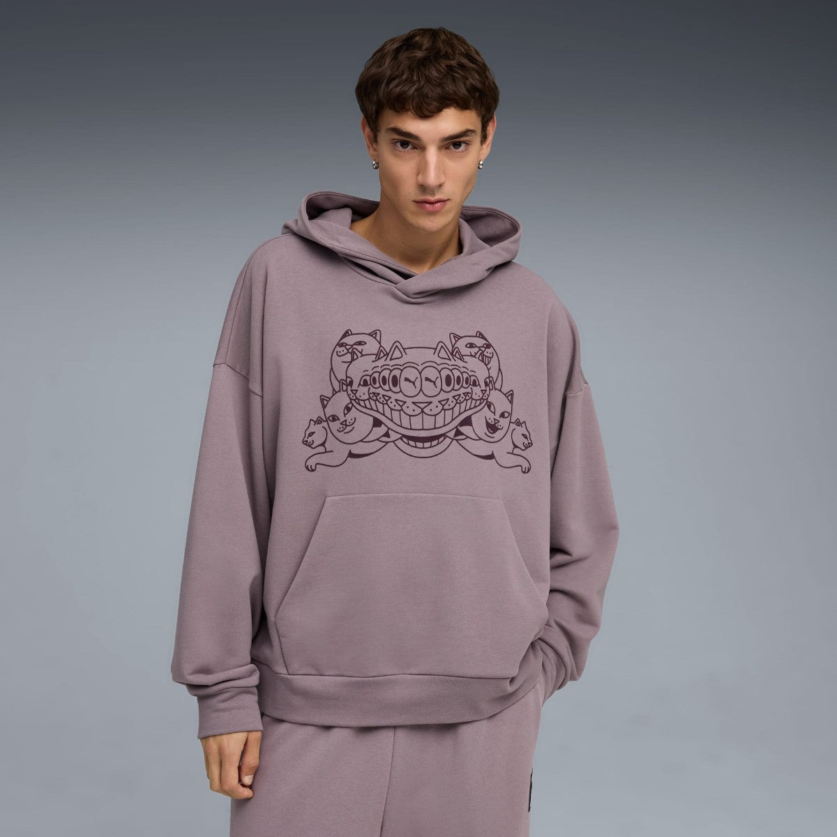 PUMA PUMA x RIPNDIP BOXY GRAPHIC HOODIE プーマ PUMA x RIPNDIP ボクシー グラフィック フーディ 632414【メンズ スウェット フーディー グラフィック リサイクル素材 コラボ 25FW】