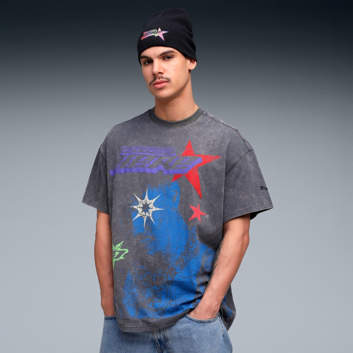 PUMA LAMELO STAR VISION GRAPHIC TEE プーマ ラメロ スター ビジョン グラフィック Tシャツ 632438【メンズ Tシャツ 半袖 オーバーサイズ サステナブル 25FW】