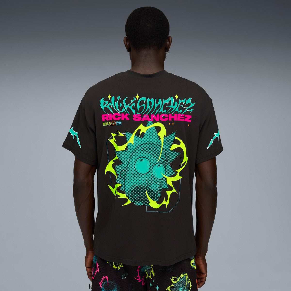 PUMA HOOPS x RICK AND MORTY TEE I プーマ Hoops x リック アンド モーティー 半袖 Tシャツ 633097【メンズ Tシャツ 半袖 コラボ 25FW】