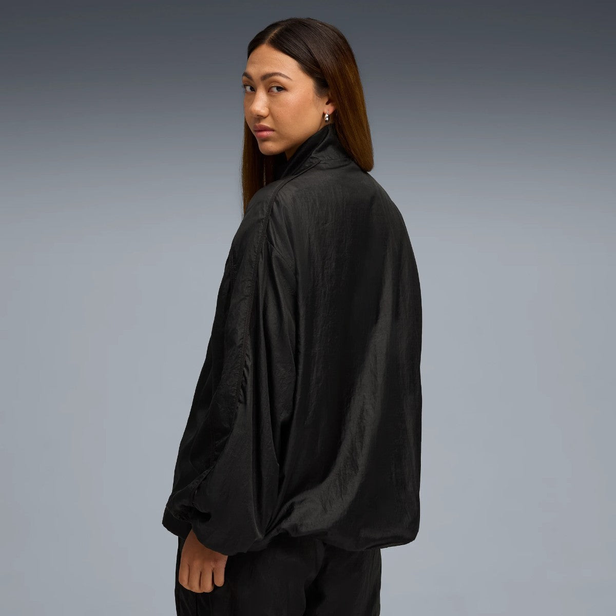 PUMA PUMA x ROSE T7 OVERSIZED TRACK JACKET WV プーマ プーマ x ロゼ T7 オーバーサイズド トラック ジャケット WV 633793【レディース トラックジャケット ジャージ リラックスフィット セットアップ可 コラボ 25FW】