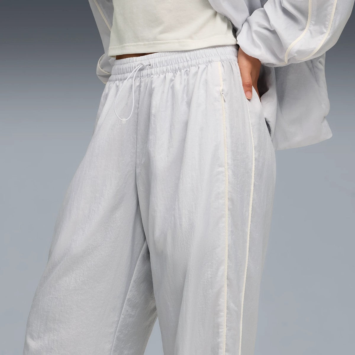 PUMA PUMA x ROSE T7 RELAXED TRACK PANTS WV プーマ プーマ x ロゼ T7 リラックスド トラック パンツ WV 633796【レディース パンツ ボトムス オーバーサイズ ジャージ セットアップ可 コラボ 25FW】