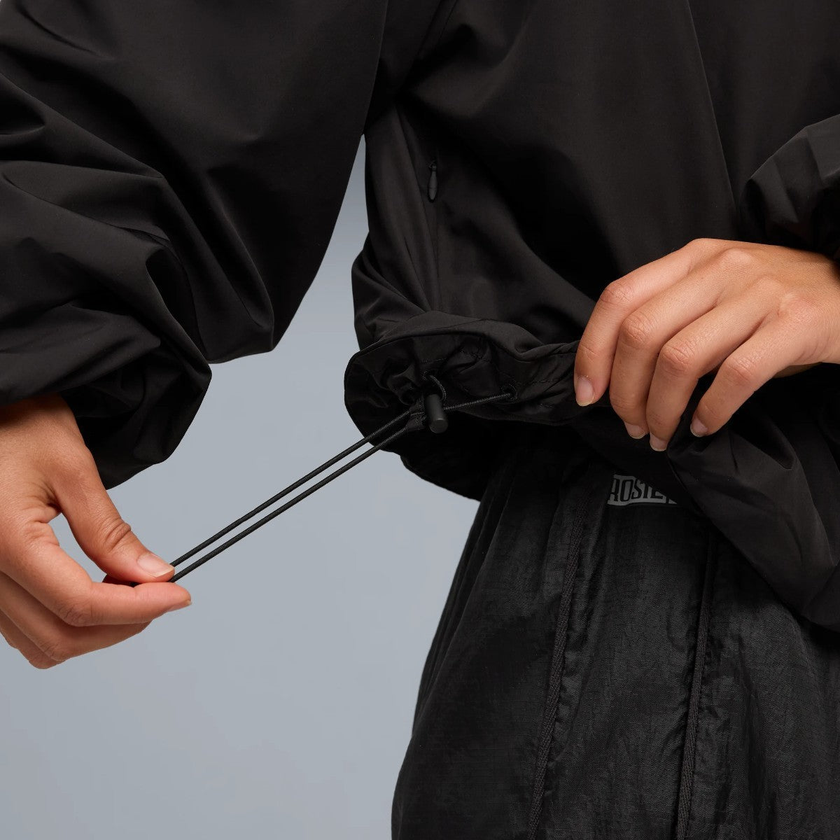 PUMA PUMA x ROSE OVERSIZED HALF-ZIP PADDED JACKET プーマ プーマ x ロゼ オーバーサイズド ハーフジップ パデッド ジャケット 633797【レディース アウター ジャケット ハーフジップ コラボ 25FW】