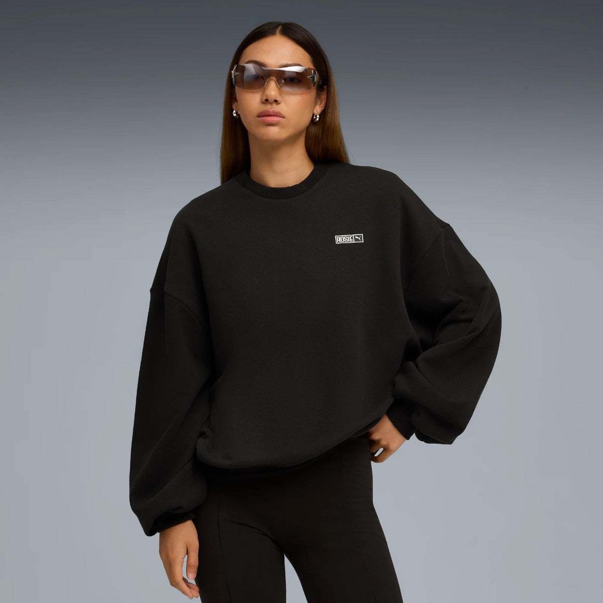 PUMA PUMA x ROSE OVERSIZED CREW TR プーマ プーマ x ロゼ オーバーサイズド クルー TR 633803【レディース トップス クルーネック コラボ 25FW】
