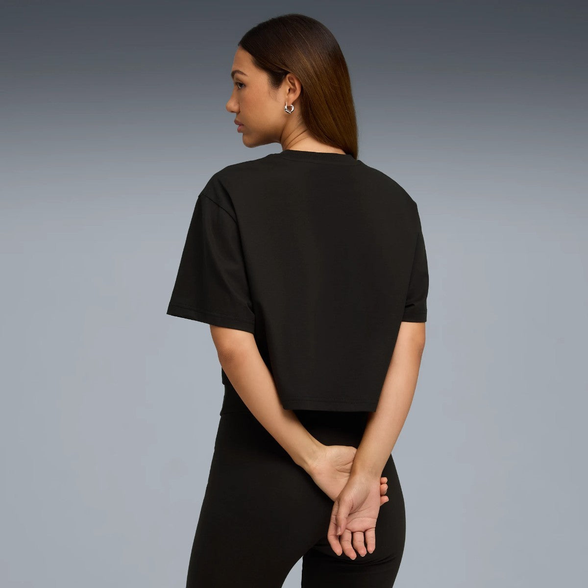 PUMA PUMA x ROSE RELAXED TEE プーマ プーマ x ロゼ リラックスド Tシャツ 633806【レディース Tシャツ 半袖 リラックスシルエット ロゴ コラボ 25FW】