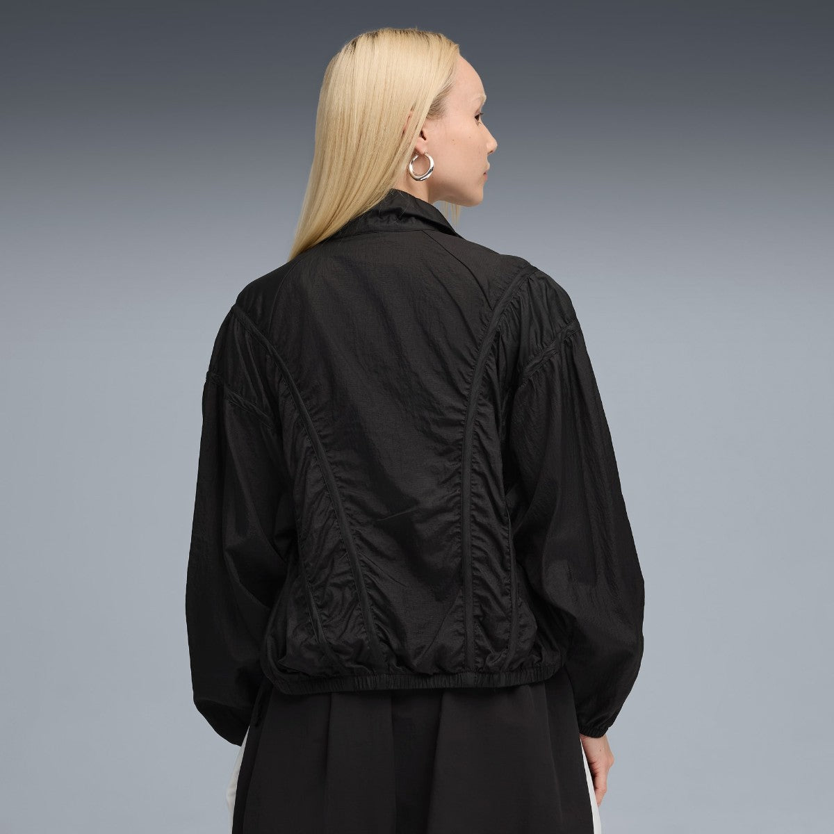 PUMA DARE TO OVERSIZED WOVEN JACKET プーマ DARE TO オーバーサイズド ウーブン ジャケット 633971【レディース アウター ジャケット オーバーサイズ リラックス リップストップ リサイクル素材 25FW】