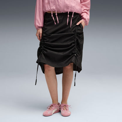 PUMA DARE TO WOVEN MIDI SKIRT プーマ DARE TO ウーブン ミディ スカート 633976【レディース スカート レギュラーフィット リップストップ ロング丈 リサイクル素材 25FW】