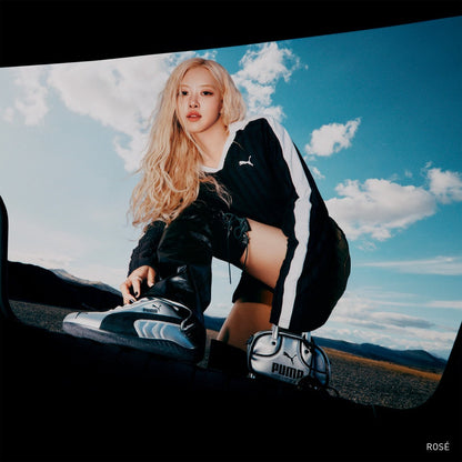 PUMA 1976 METALLIC MICRO 2.5L GRIP BAG プーマ 1976 メタリック マイクログリップバッグ 2.5L 092485【レディース 鞄 バッグ ミニバッグ ショルダーバッグ デイリーユース 軽量 25FW】