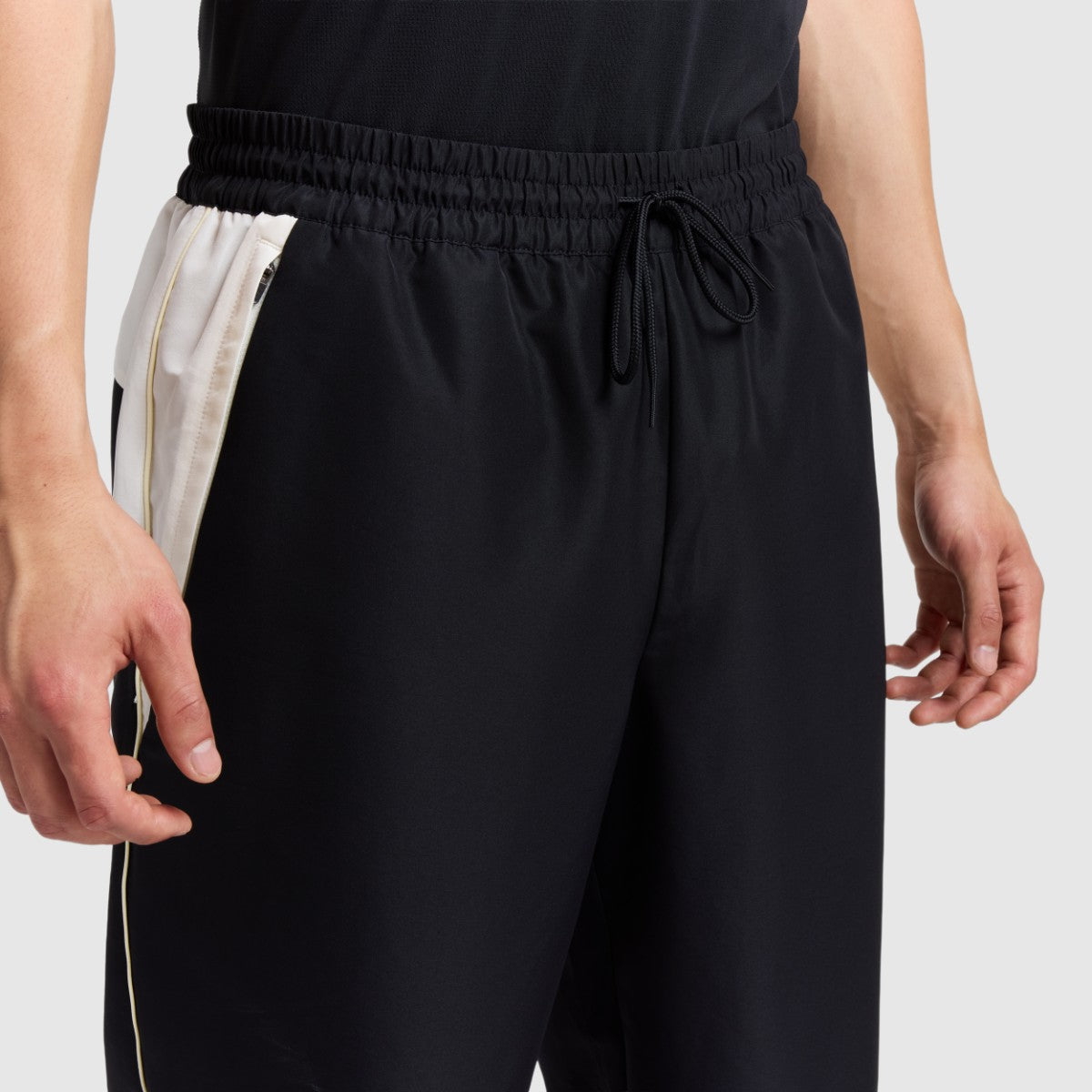 New Balance Klutch Men's Woven Track Pant ニューバランス クラッチ ウーブン トラック パンツ MP53615【メンズ 速乾性 トレーニング ウーブン パンツ ジップ ポケット スポーティー 25FW】
