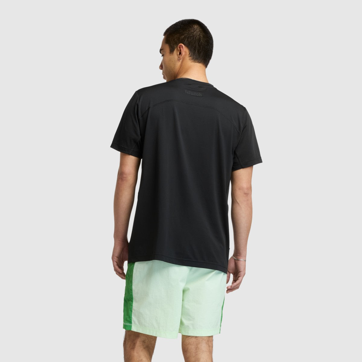 New Balance Klutch Men's Mesh Performance T-Shirt ニューバランス クラッチ メッシュ パフォーマンスTシャツ MT51613【メンズ 半袖Tシャツ 通気性 速乾性 トレーニング コラボ 25FW】