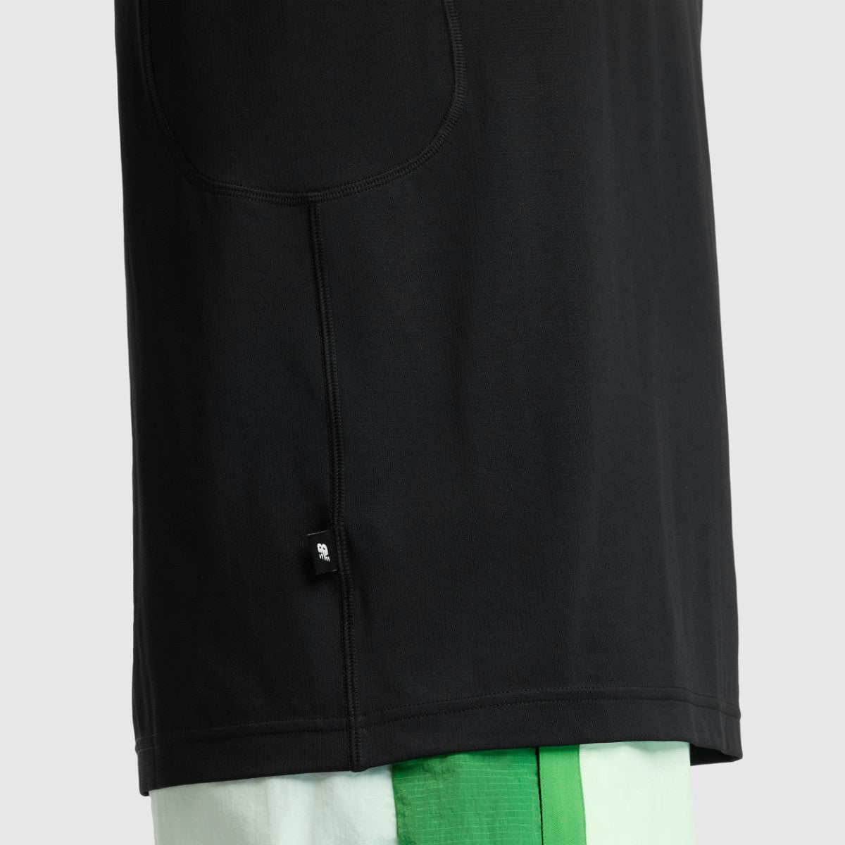 New Balance Klutch Men's Mesh Performance T-Shirt ニューバランス クラッチ メッシュ パフォーマンスTシャツ MT51613【メンズ 半袖Tシャツ 通気性 速乾性 トレーニング コラボ 25FW】