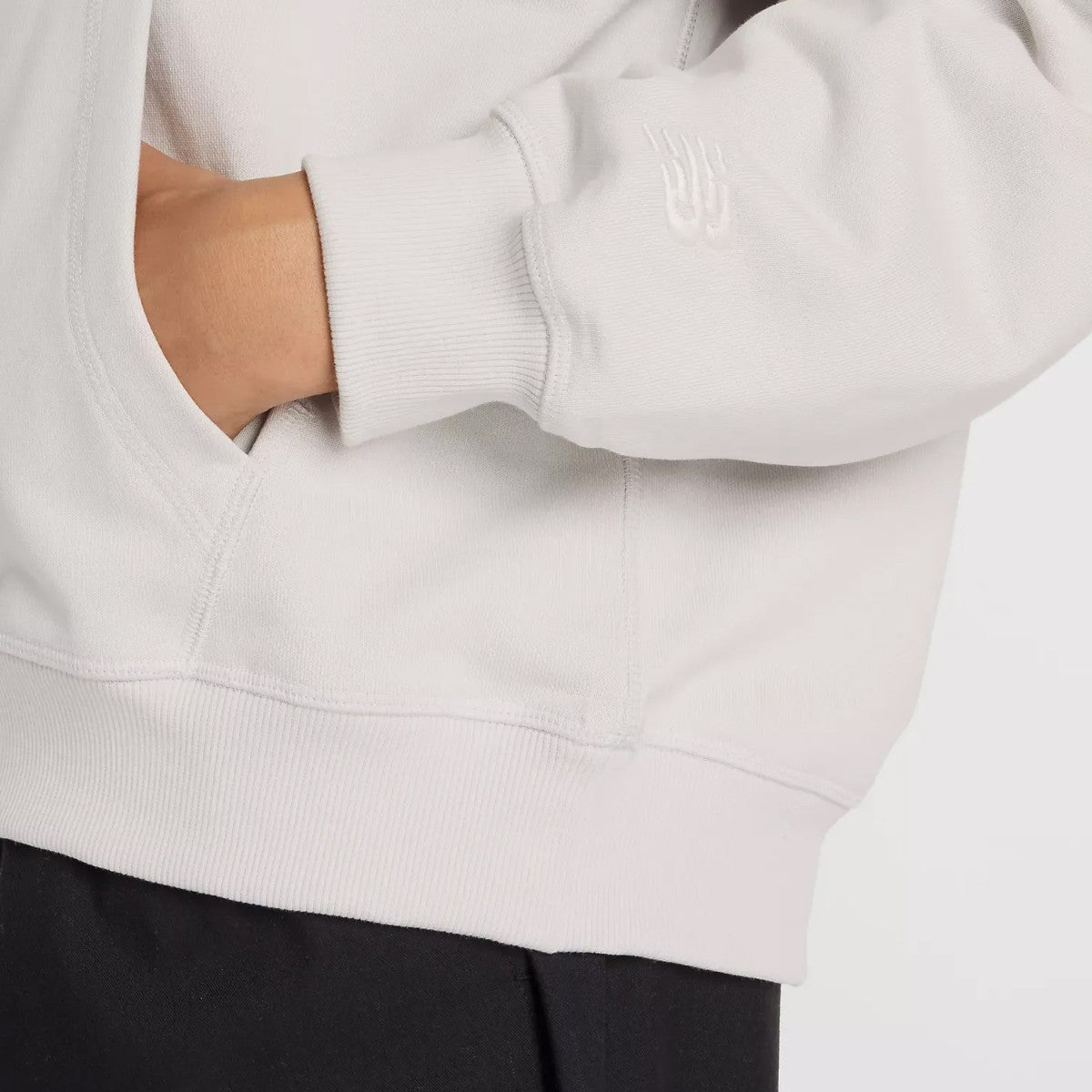 New Balance Athletics Script Hoodie ニューバランス アスレチックス スクリプト フーディー WT53906【レディース フーディ スウェット コットン グラフィック 刺繍 カジュアル 25FW】