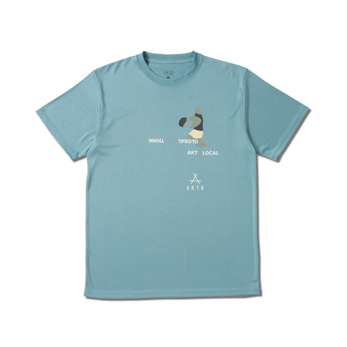 AKTR FREE MOTION SPORTS TEE アクター フリー モーション スポーツ Tシャツ 225-001005【メンズ 半袖Tシャツ スポーツウェア グラフィック 25FW】