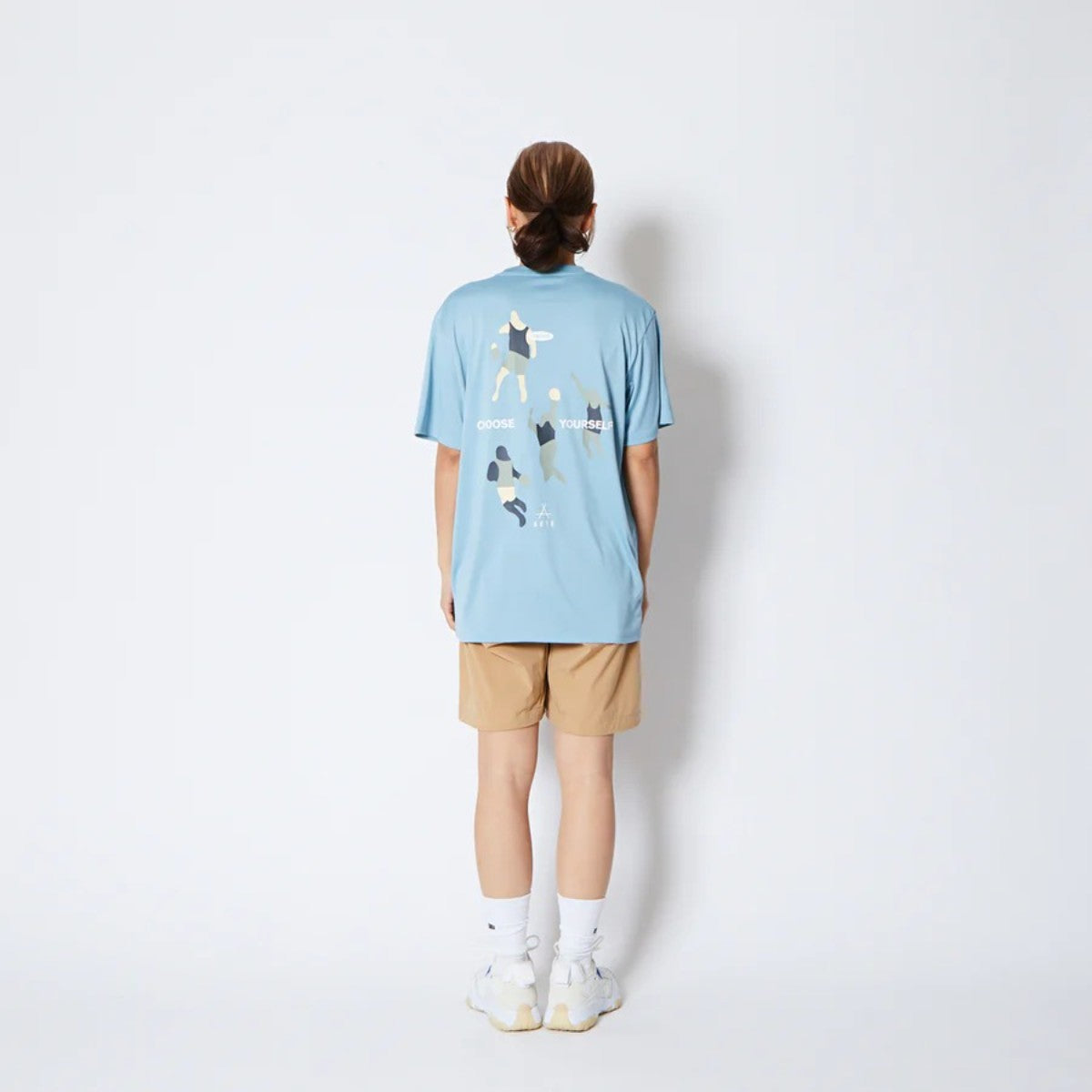 AKTR FREE MOTION SPORTS TEE アクター フリー モーション スポーツ Tシャツ 225-001005【メンズ 半袖Tシャツ スポーツウェア グラフィック 25FW】