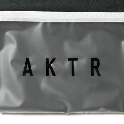 AKTR COMBINATION KNAPSACK アクター コンビネーション ナップサック 225-009022【メンズ ナップザック ポケット付き 頑丈 25FW】