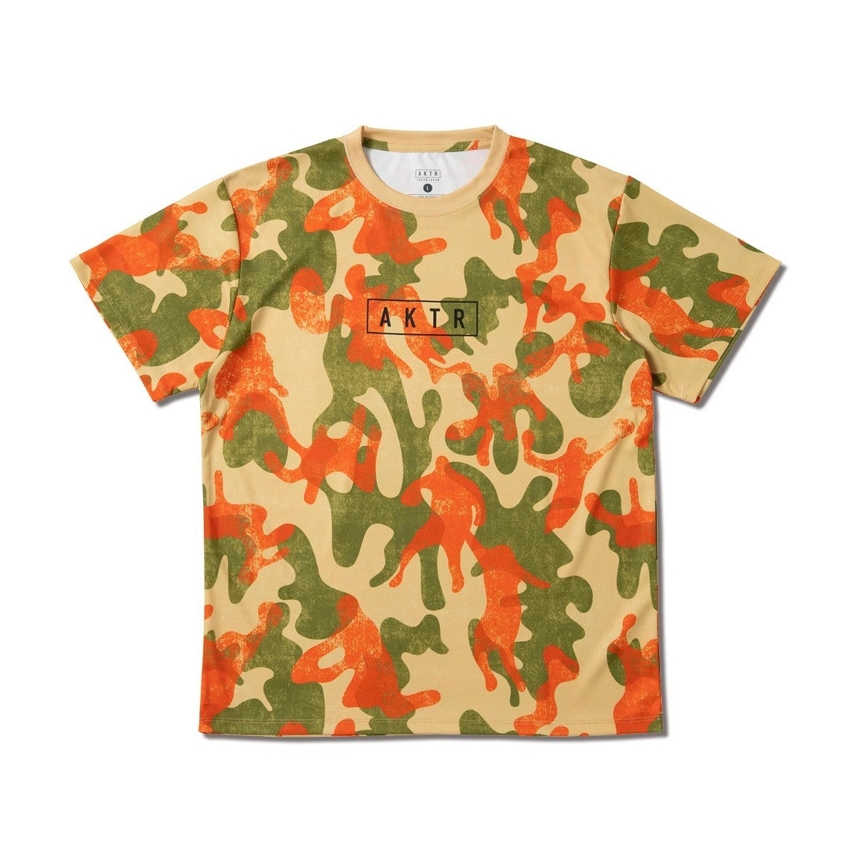AKTR PLAY CAMO AKTR LOGO SPORTS TEE アクター プレイ カモ アクター ロゴ スポーツ Tシャツ 225-012005【メンズ トップス Tシャツ 半袖 カモフラージュ 総柄 25FW】