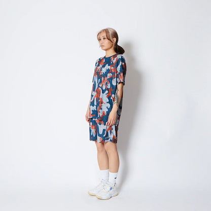 AKTR PLAY CAMO AKTR LOGO SPORTS TEE アクター プレイ カモ アクター ロゴ スポーツ Tシャツ 225-012005【メンズ トップス Tシャツ 半袖 カモフラージュ 総柄 25FW】