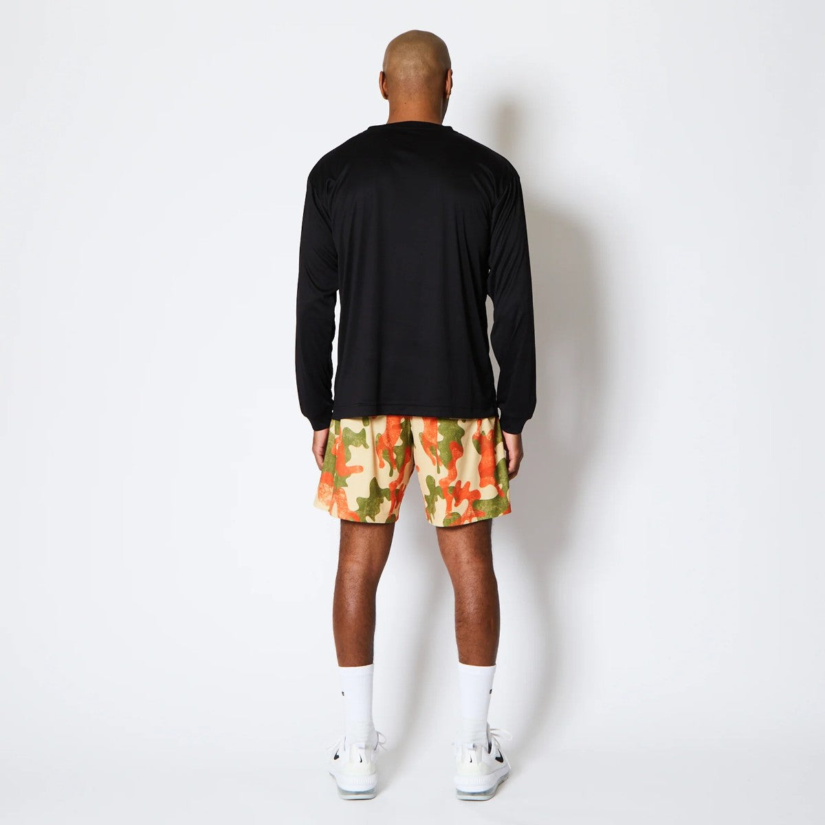 AKTR FADE BOX LOGO L/S SPORTS TEE アクター フェード ボックス ロゴ ロングスリーブ スポーツ Tシャツ 225-020005【メンズ Tシャツ グラデーション 長袖 トレーニング 25FW】