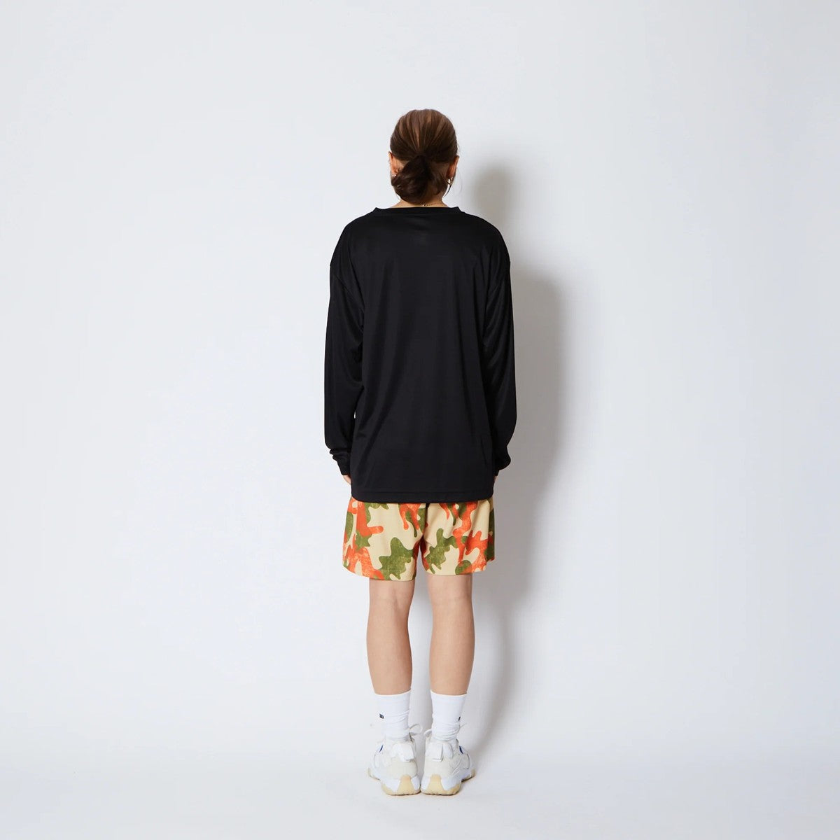 AKTR FADE BOX LOGO L/S SPORTS TEE アクター フェード ボックス ロゴ ロングスリーブ スポーツ Tシャツ 225-020005【メンズ Tシャツ グラデーション 長袖 トレーニング 25FW】