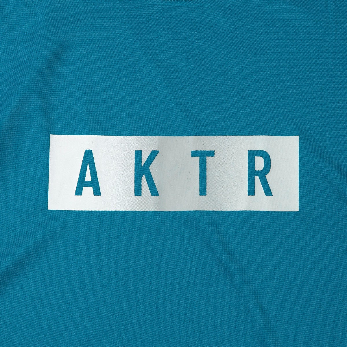 AKTR FADE BOX LOGO L/S SPORTS TEE アクター フェード ボックス ロゴ ロングスリーブ スポーツ Tシャツ 225-020005【メンズ Tシャツ グラデーション 長袖 トレーニング 25FW】