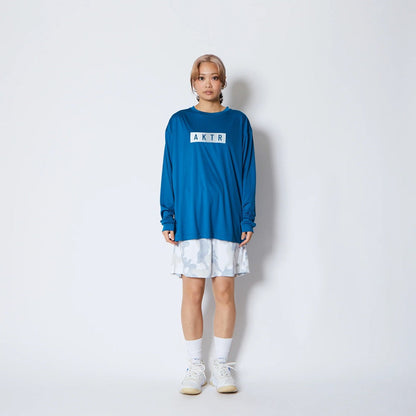 AKTR FADE BOX LOGO L/S SPORTS TEE アクター フェード ボックス ロゴ ロングスリーブ スポーツ Tシャツ 225-020005【メンズ Tシャツ グラデーション 長袖 トレーニング 25FW】