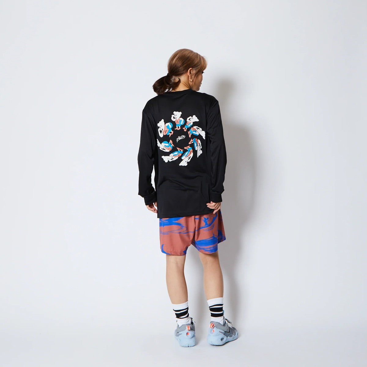 AKTR TORSION NICK L/S SPORTS TEE アクター トーション ニック ロングスリーブ スポーツ Tシャツ 225-022005【メンズ Tシャツ スポーツ 長袖 グラフィック トレーニング 25FW】