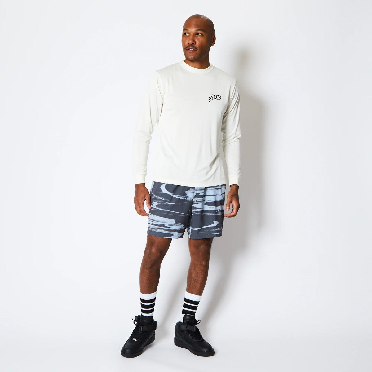 AKTR TORSION NICK L/S SPORTS TEE アクター トーション ニック ロングスリーブ スポーツ Tシャツ 225-022005【メンズ Tシャツ スポーツ 長袖 グラフィック トレーニング 25FW】
