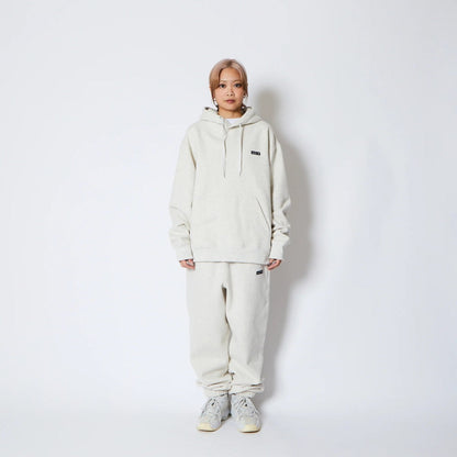 AKTR 1-PT LOGO SWEAT PULLOVER HOODIE アクター ワンポイント ロゴ スウェット プルオーバー フーディ 225-023010【メンズ パーカー フーディ スウェット 裏起毛 トレーニング スポーツ 25FW】