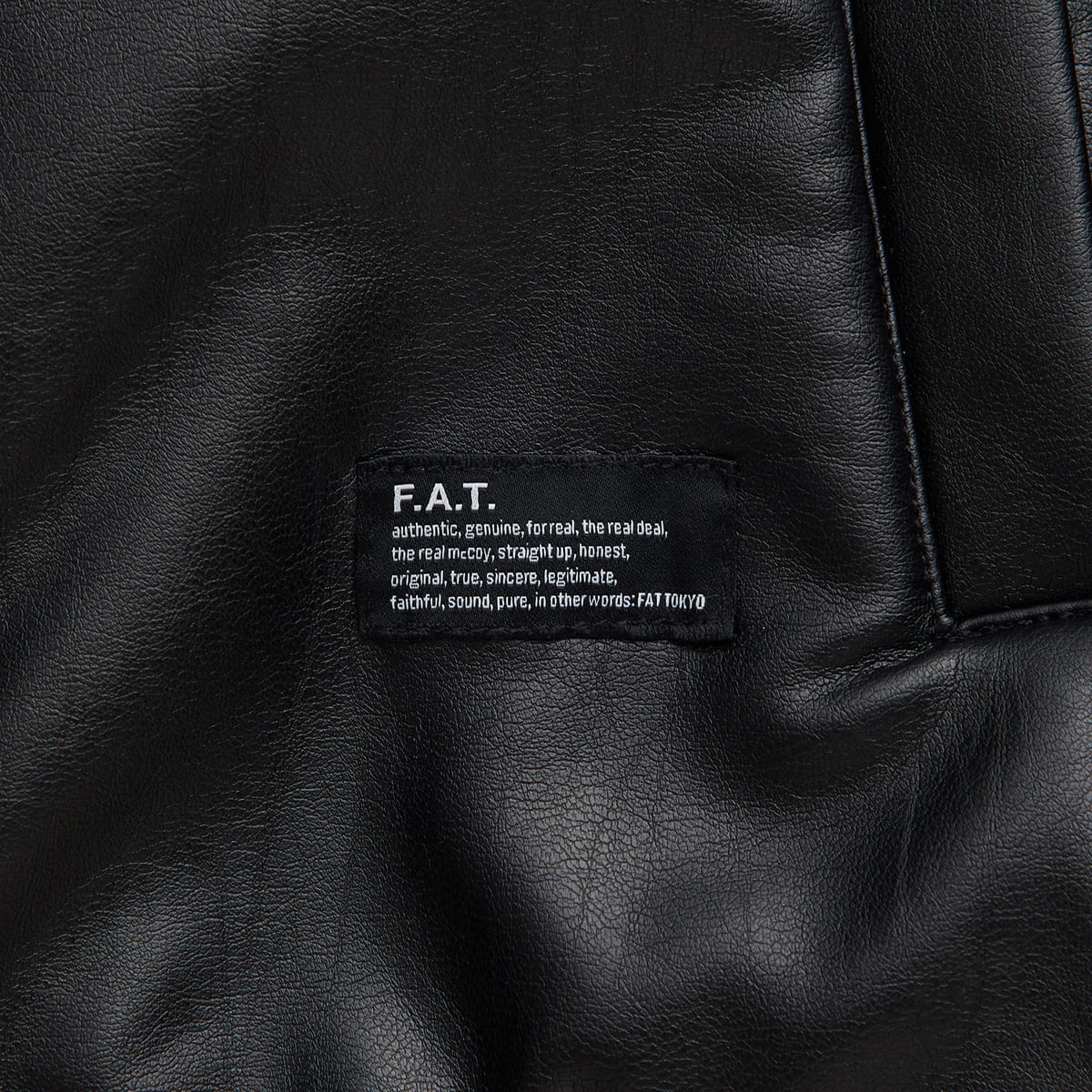 FAT BEEZZLER エフエイティー ビーズラー F32520-JK18【メンズ ブルゾン 合皮 中綿ジャケット ジップアップ 防寒 25FW】