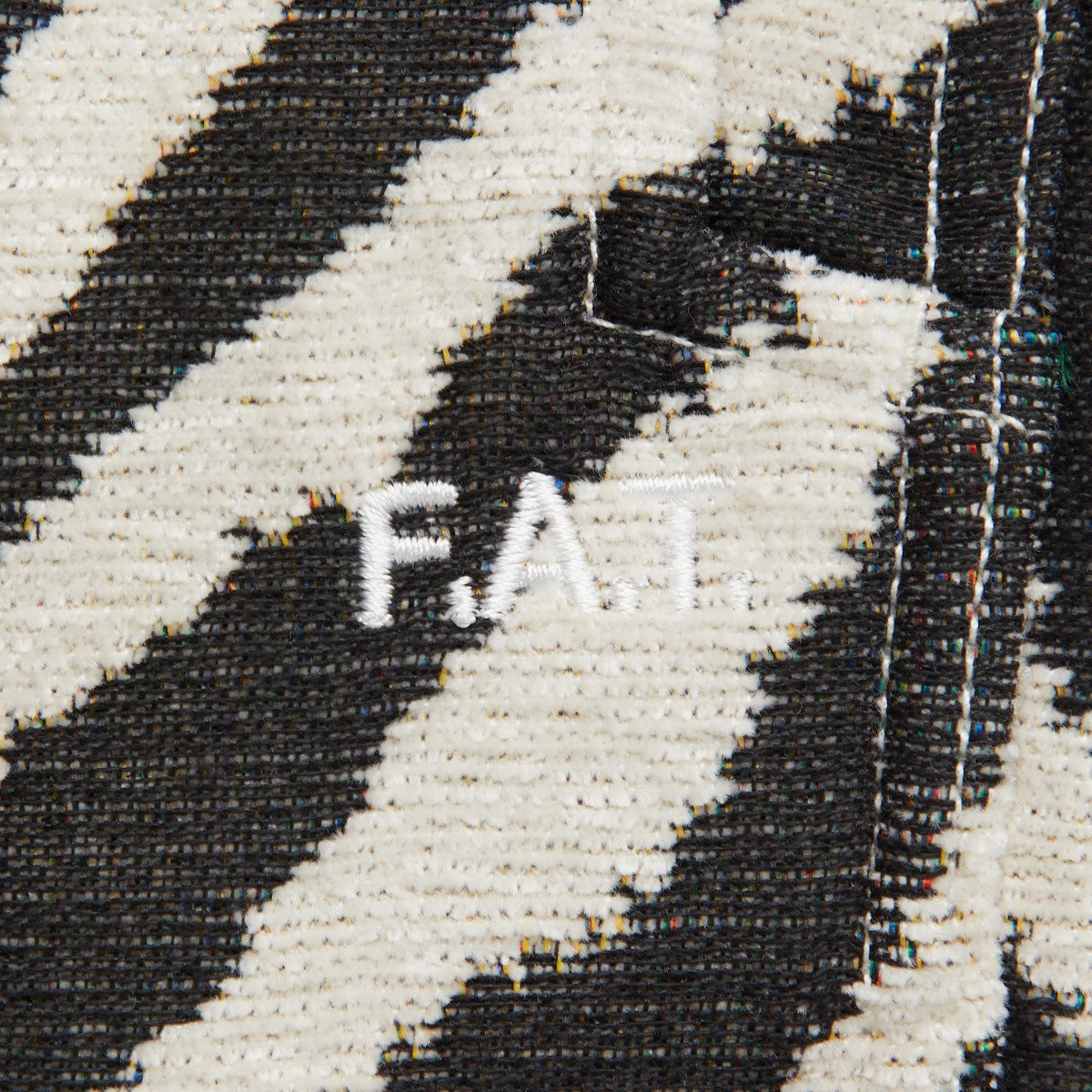 FAT GOBEROUSER エフエイティー ゴベラウザー F32520-PN25【メンズ ワイドパンツ ゴブランジャガード アニマル柄 イージーパンツ 秋冬 25FW】