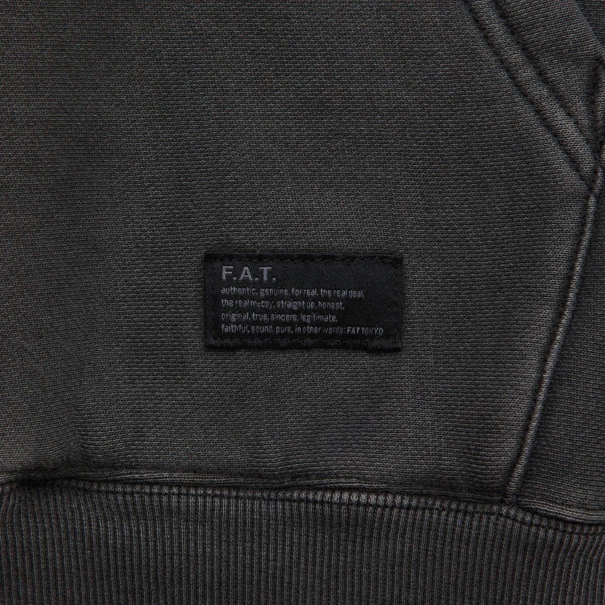 FAT FADEMENT.ZIP エフエイティー フェイドメント.ジップ F32520-SW07【メンズ トップス スウェット ハーフジップ 刺繍 裏毛 セットアップ可 25FW】