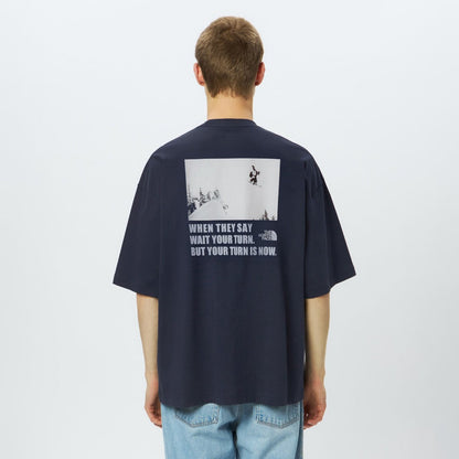 THE NORTH FACE S/S FREERIDE TEE ザ・ノース・フェイス ショートスリーブフリーライドティー NT82532【メンズ Tシャツ 速乾コットン グラフィックTシャツ カジュアルウェア アウトドア 25FW】