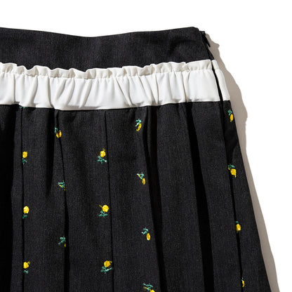 naokitomizuka Flower embroidery pleated skirt ナオキトミヅカ フラワー エンブロイダリー プリーツスカート GRNTS004【レディース WOMENブランド 楽天NG 25FW】