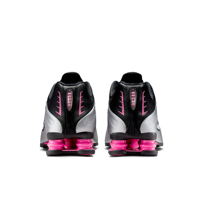 NIKE Shox R4 ナイキ ウィメンズ ショックス R4 AR3565-012【レディース スニーカー シューズ ランニング クッショニング 25FW】