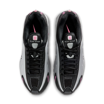 NIKE Shox R4 ナイキ ウィメンズ ショックス R4 AR3565-012【レディース スニーカー シューズ ランニング クッショニング 25FW】