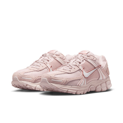 NIKE Zoom Vomero 5 ナイキ ウィメンズ ズーム ボメロ 5 HQ0458-600【レディース スニーカー ランニングシューズ クッショニング 25FW】