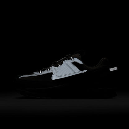 NIKE Zoom Vomero Roam ナイキ ズーム ボメロ ローム HV6901-001【メンズ 撥水 クッション 耐久性 通気性 軽量性 防水 25FW】