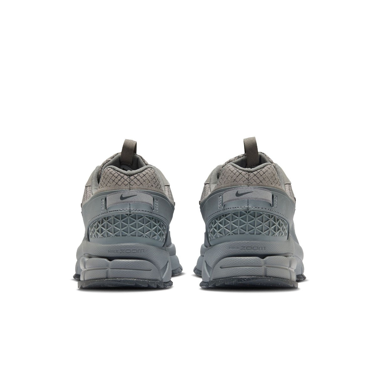 NIKE Zoom Vomero Roam ナイキ ズーム ボメロ ローム HV6901-001【メンズ 撥水 クッション 耐久性 通気性 軽量性 防水 25FW】