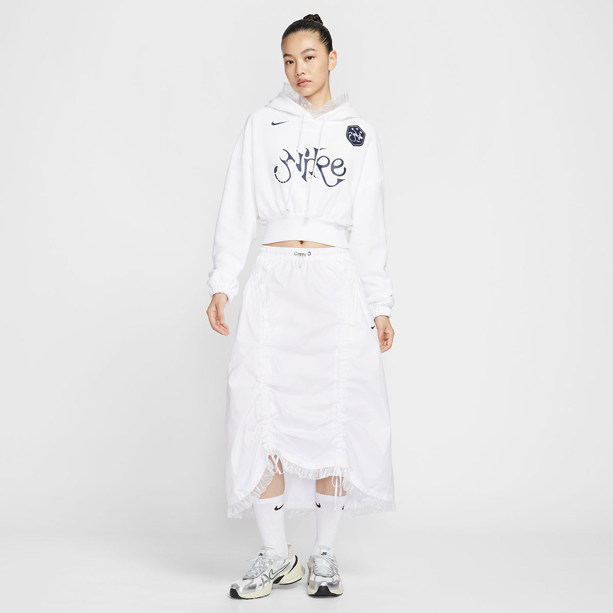 NIKE AS W NSW OS FLC CROP ナイキ ウィメンズ オーバーサイズ クロップド フレンチテリー プルオーバーフーディ IO0468【レディース クロップド丈 スウェットパーカー レース 25FW】
