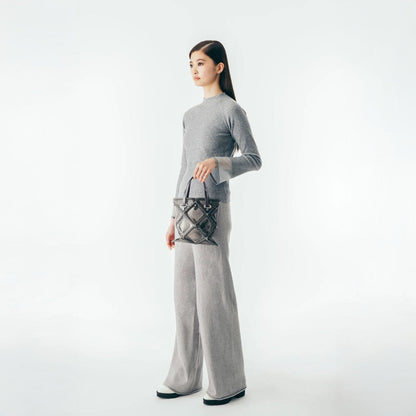 52 by HIKARUMATSUMURA FLAT TOTE MINI ゴジュウニバイヒカルマツムラ フラット トート ミニ 14BP047【レディース ミニトートバッグ ミニマル コンパクト 光沢感 25FW】