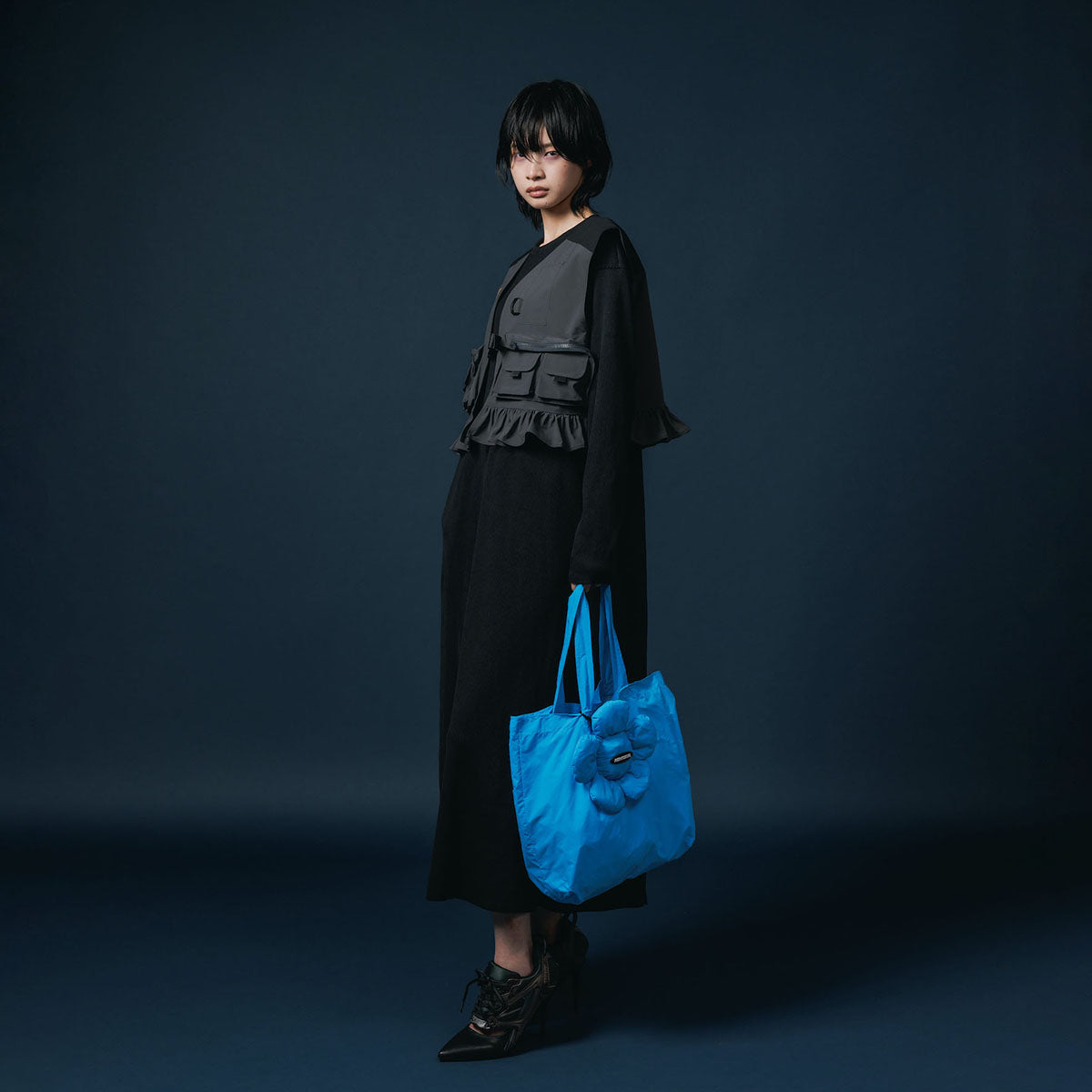 【ノントーキョー】フリルベスト ドローコード ネイビー ギャザー 日本製 NON TOKYO MULTIPOCKET FRILLVEST NON-25A-0801 – Kinetics