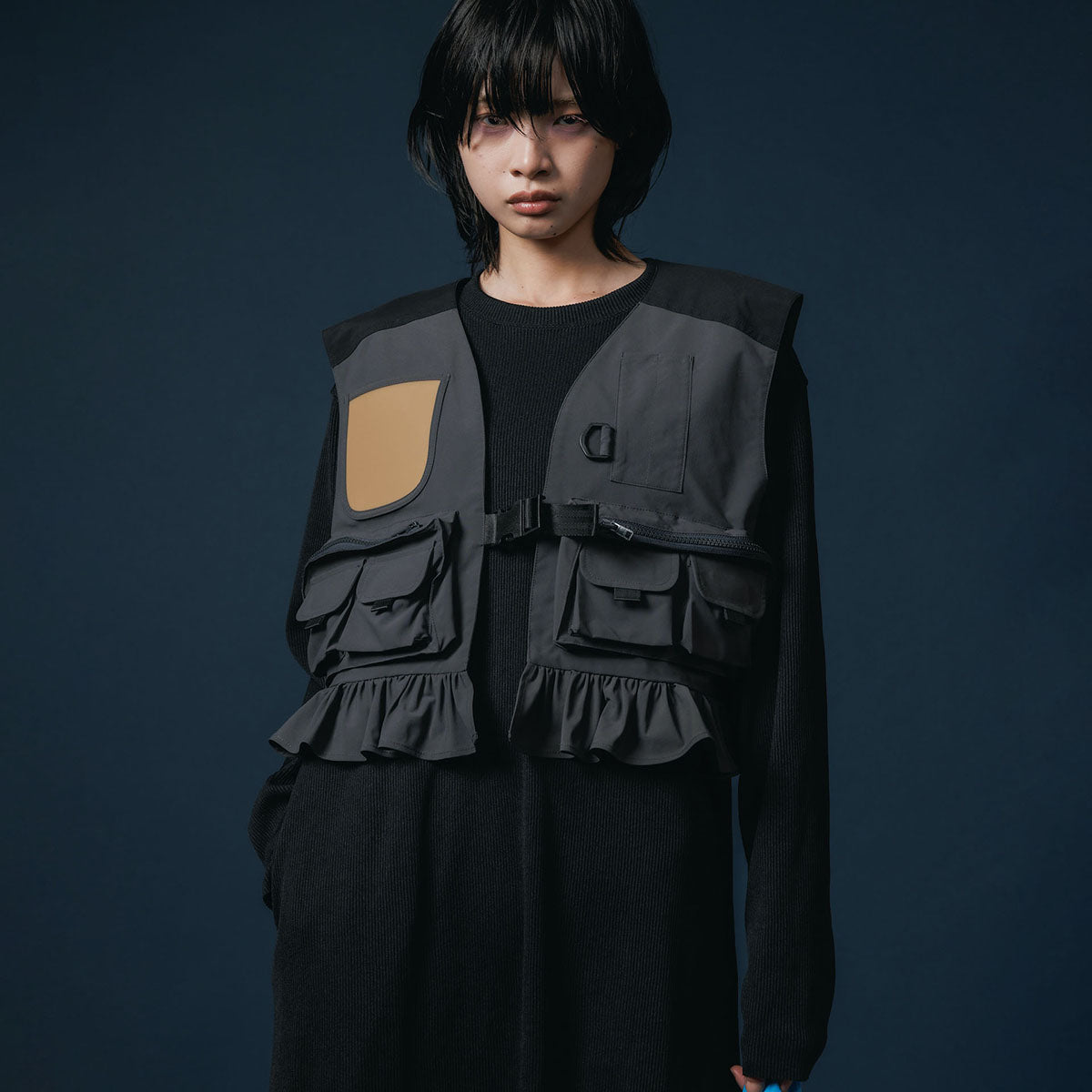 NON TOKYO MULTIPOCKET FRILLVEST NON-25A-0801 – Kinetics